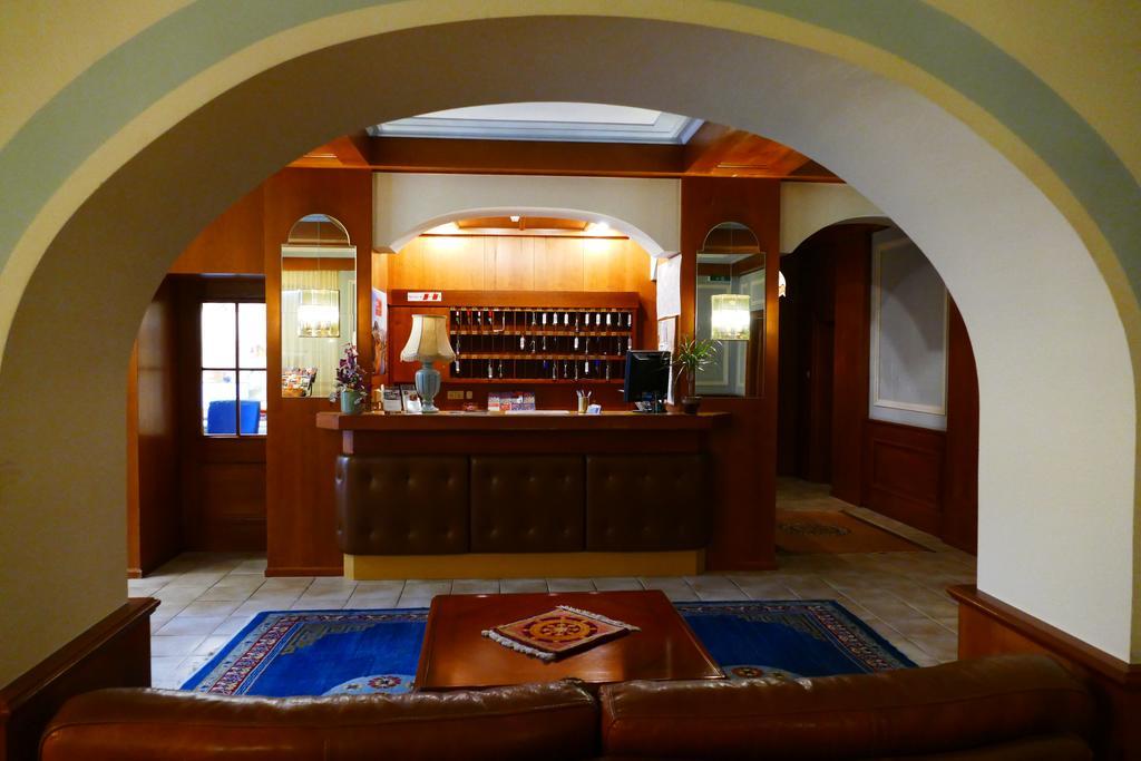 Hotel Pfeifer Zum Kirchenwirt Graz Exteriör bild