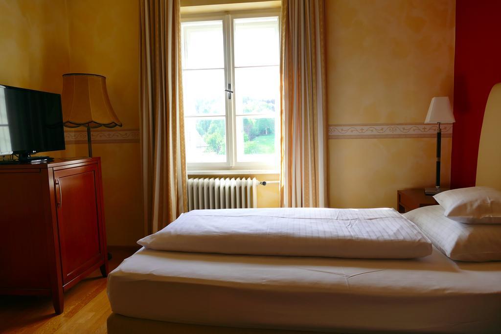 Hotel Pfeifer Zum Kirchenwirt Graz Exteriör bild