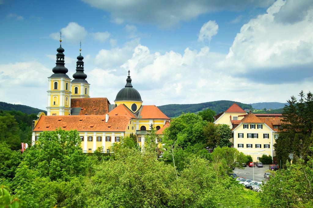 Hotel Pfeifer Zum Kirchenwirt Graz Exteriör bild